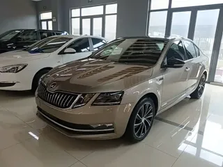 Skoda Octavia 2018 купить из Китая, цена 1 287 000 ₽ — Suifenhe Auto