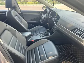 Volkswagen Sagitar 2021 купить из Китая, цена 1 393 000 ₽ — Suifenhe Auto