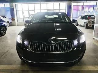 Skoda Octavia 2018 купить из Китая, цена 1 175 000 ₽ — Suifenhe Auto