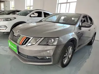 Skoda Octavia 2019 купить из Китая, цена 1 283 000 ₽ — Suifenhe Auto
