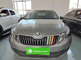 Skoda Octavia 2019 купить из Китая, цена 1 283 000 ₽ — Suifenhe Auto
