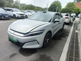 BYD Han L 2025