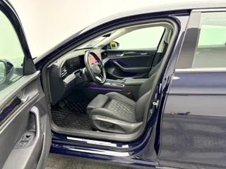 Volkswagen Magotan 2024 купить из Китая, цена 4 398 000 ₽ — Suifenhe Auto