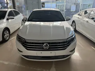 Volkswagen Sagitar 2022 купить из Китая, цена 1 526 000 ₽ — Suifenhe Auto