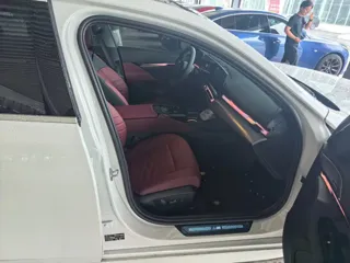 BMW 5 Series 2026 купить из Китая, цена 7 680 000 ₽ — Suifenhe Auto