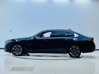 BMW 5 Series 2024 купить из Китая, цена 5 879 000 ₽ — Suifenhe Auto