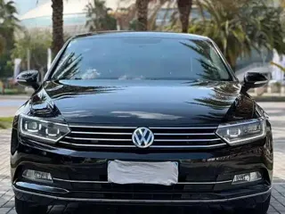 Volkswagen Magotan 2018 купить из Китая, цена 1 509 000 ₽ — Suifenhe Auto