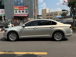 Volkswagen Magotan 2019 купить из Китая, цена 1 611 000 ₽ — Suifenhe Auto