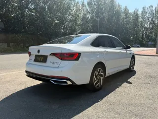 Volkswagen Sagitar 2022 купить из Китая, цена 1 805 000 ₽ — Suifenhe Auto
