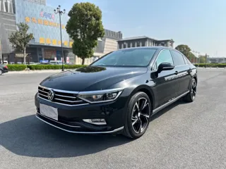 Volkswagen Magotan 2021 купить из Китая, цена 1 793 000 ₽ — Suifenhe Auto