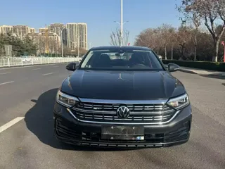Volkswagen Sagitar 2023 купить из Китая, цена 1 386 000 ₽ — Suifenhe Auto