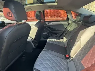 Volkswagen Sagitar 2023 купить из Китая, цена 1 386 000 ₽ — Suifenhe Auto