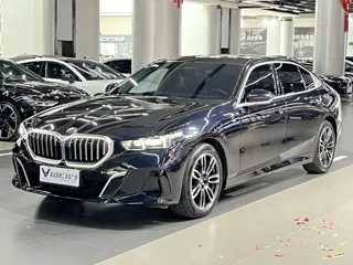 BMW 5 Series 2025 купить из Китая, цена 7 179 000 ₽ — Suifenhe Auto