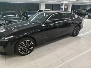 BMW 5 Series 2025 купить из Китая, цена 5 673 000 ₽ — Suifenhe Auto