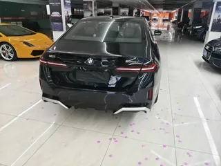 BMW 5 Series 2025 купить из Китая, цена 5 673 000 ₽ — Suifenhe Auto
