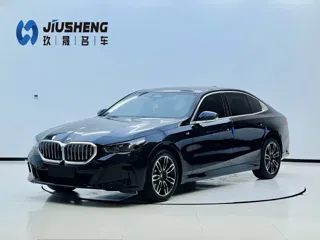 BMW 5 Series 2025 купить из Китая, цена 7 145 000 ₽ — Suifenhe Auto