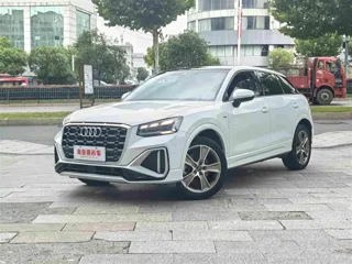 Audi Q2L 2024