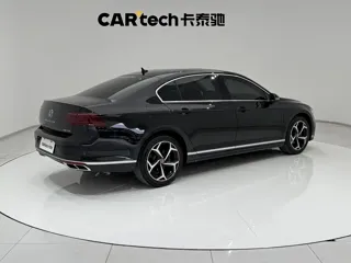 Volkswagen Magotan 2024 купить из Китая, цена 2 493 000 ₽ — Suifenhe Auto