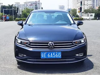 Volkswagen Magotan 2022 купить из Китая, цена 1 576 000 ₽ — Suifenhe Auto