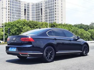 Volkswagen Magotan 2022 купить из Китая, цена 1 576 000 ₽ — Suifenhe Auto