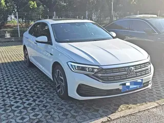 Volkswagen Sagitar 2022 купить из Китая, цена 1 805 000 ₽ — Suifenhe Auto