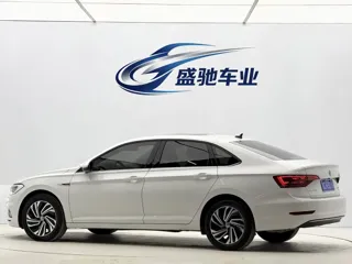 Volkswagen Sagitar 2022 купить из Китая, цена 1 923 000 ₽ — Suifenhe Auto