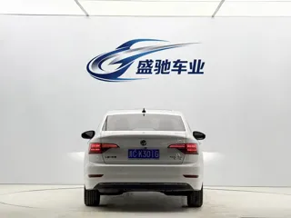 Volkswagen Sagitar 2022 купить из Китая, цена 1 923 000 ₽ — Suifenhe Auto