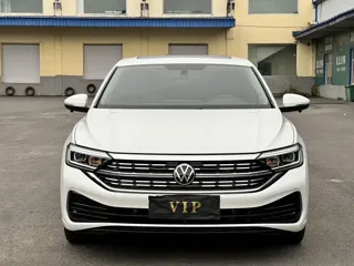 Volkswagen Sagitar 2022 купить из Китая, цена 1 832 000 ₽ — Suifenhe Auto
