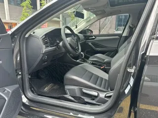 Volkswagen Sagitar 2020 купить из Китая, цена 1 494 000 ₽ — Suifenhe Auto