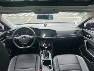 Volkswagen Sagitar 2020 купить из Китая, цена 1 494 000 ₽ — Suifenhe Auto