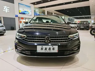 Volkswagen Magotan 2026 купить из Китая, цена 4 402 000 ₽ — Suifenhe Auto