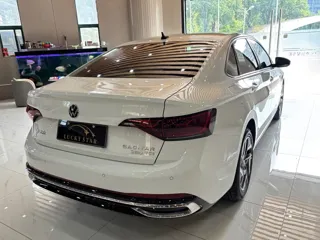 Volkswagen Sagitar 2022 купить из Китая, цена 1 805 000 ₽ — Suifenhe Auto