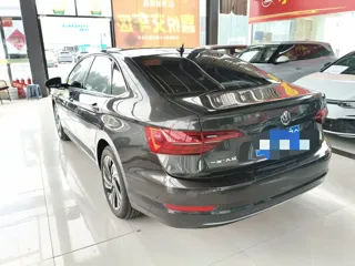Volkswagen Sagitar 2022 купить из Китая, цена 1 576 000 ₽ — Suifenhe Auto