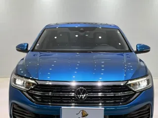 Volkswagen Sagitar 2022 купить из Китая, цена 2 027 000 ₽ — Suifenhe Auto