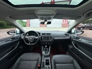 Volkswagen Sagitar 2019 купить из Китая, цена 1 552 000 ₽ — Suifenhe Auto