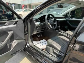 Volkswagen Magotan 2024 купить из Китая, цена 2 302 000 ₽ — Suifenhe Auto