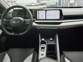 Geely Binrui 2025 купить из Китая, цена 2 435 000 ₽ — Suifenhe Auto