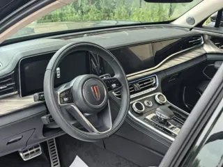 Hongqi H9 2023 купить из Китая, цена 4 703 000 ₽ — Suifenhe Auto