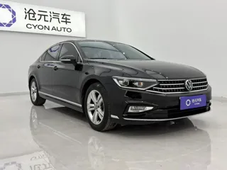 Volkswagen Magotan 2025 купить из Китая, цена 2 800 000 ₽ — Suifenhe Auto