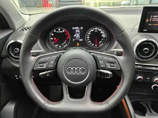 Audi Q2L 2022 купить из Китая, цена 2 108 000 ₽ — Suifenhe Auto
