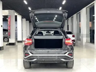 Audi Q2L 2023 купить из Китая, цена 2 248 000 ₽ — Suifenhe Auto