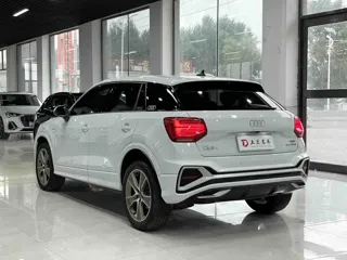 Audi Q2L 2023 купить из Китая, цена 2 248 000 ₽ — Suifenhe Auto