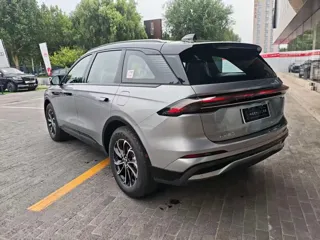 Lincoln Nautilus 2026 купить из Китая, цена 6 111 000 ₽ — Suifenhe Auto