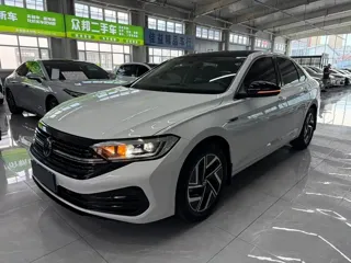 Volkswagen Sagitar 2022 купить из Китая, цена 1 743 000 ₽ — Suifenhe Auto
