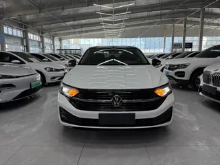 Volkswagen Sagitar 2022 купить из Китая, цена 1 743 000 ₽ — Suifenhe Auto