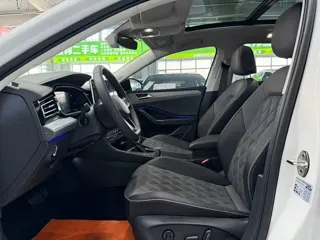 Volkswagen Sagitar 2022 купить из Китая, цена 1 743 000 ₽ — Suifenhe Auto
