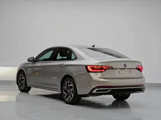 Volkswagen Sagitar 2023 купить из Китая, цена 1 779 000 ₽ — Suifenhe Auto