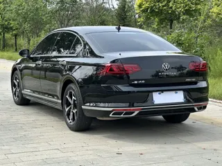 Volkswagen Magotan 2023 купить из Китая, цена 2 173 000 ₽ — Suifenhe Auto