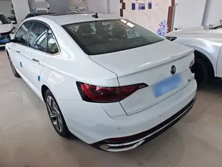 Volkswagen Sagitar 2023 купить из Китая, цена 1 349 000 ₽ — Suifenhe Auto