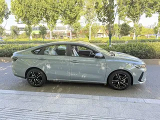 Geely Binrui 2026 купить из Китая, цена 2 556 000 ₽ — Suifenhe Auto